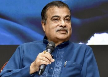 Hello Telugu - Nitin Gadkari Shocking Comments