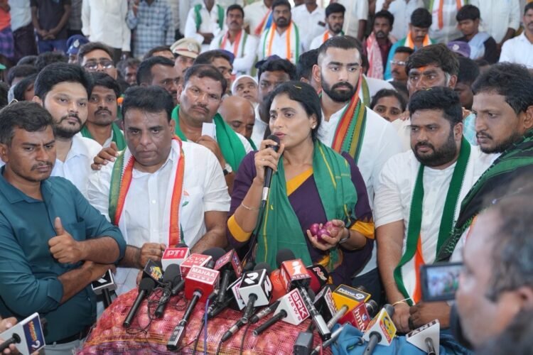 Hello Telugu - YS Sharmila Shocking Comments