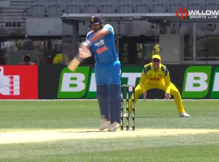 Hello Telugu - IND vs AUS 1st ODI Sensational