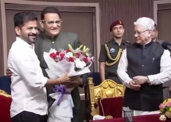 hellotelugu-MohammmaadAzharuddin