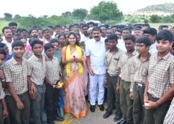 Hello Telugu - Bandaru Sravani - NDA Govt Strong Focus