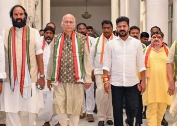 Hello Telugu - MP Abhishek Singhvi Shocking Comments