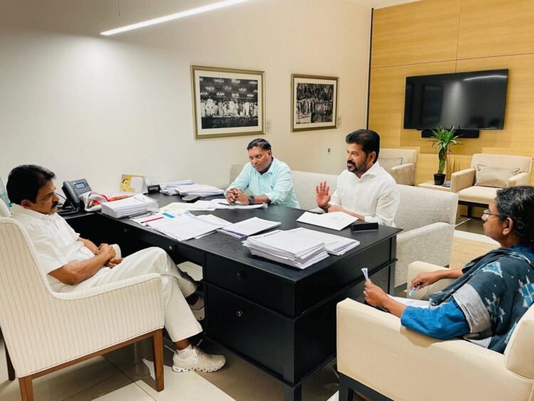 Hello Telugu - CM Revanth-KC Venugopal Important Meet