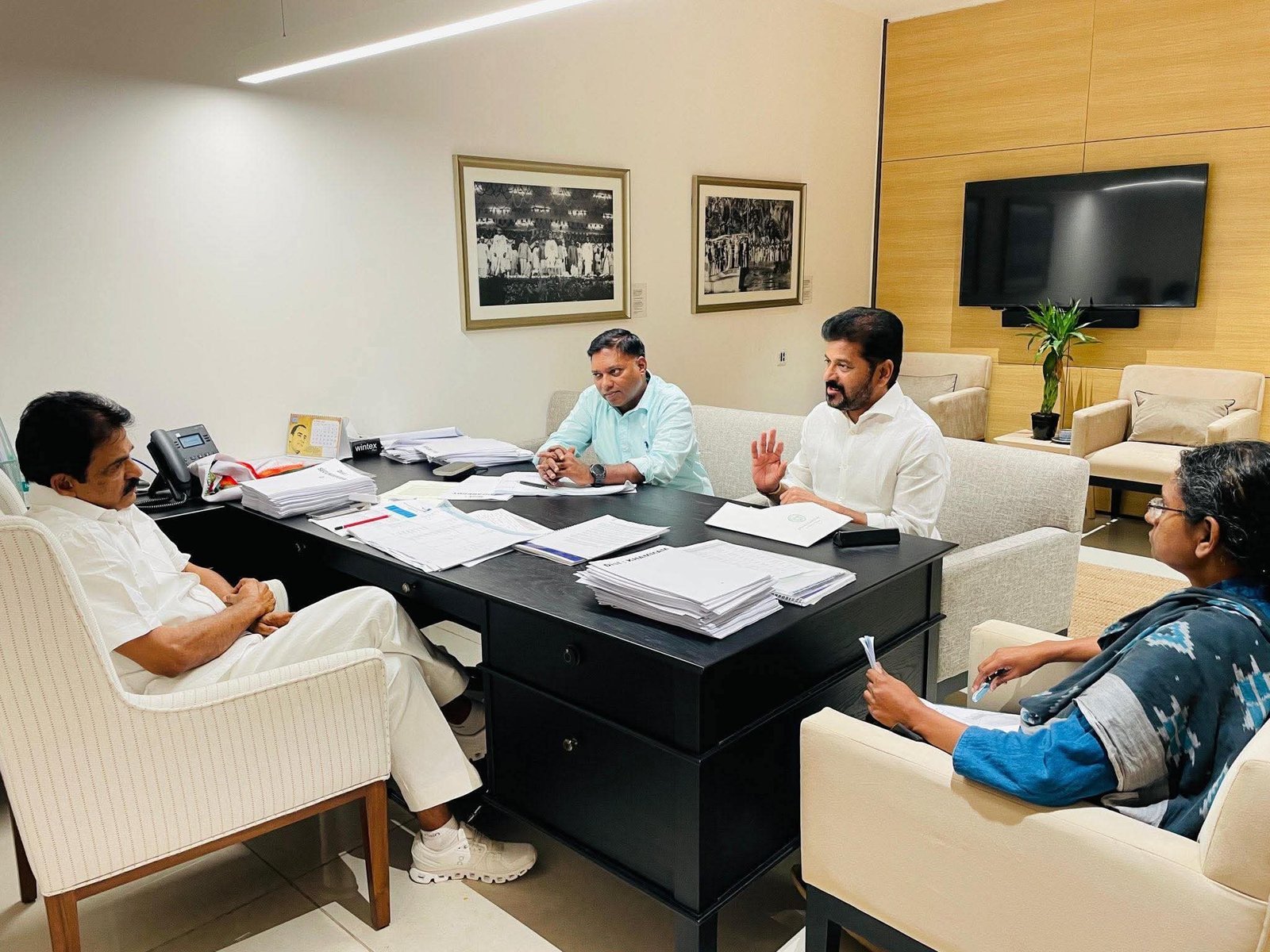 Hello Telugu - CM Revanth-KC Venugopal Important Meet