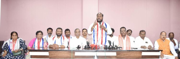 Hello Telugu - Jajula Srinivas Goud Fired on KCR