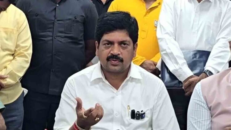 Hello Telugu - Minister Kollu Ravindra Fired on Perni