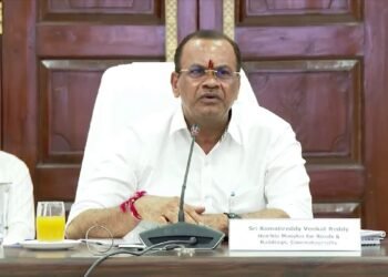 Hello Telugu - Minister Komatireddy Clear Instructions