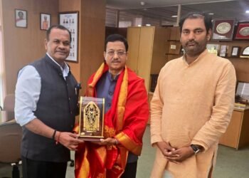 Hello Telugu - Minister Komatireddy Important Meet