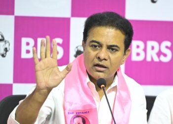 Hello Telugu - KTR Fired on Congress Govt