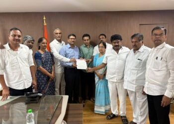 Hello Telugu - KTR Strong Demand For Bus Fare