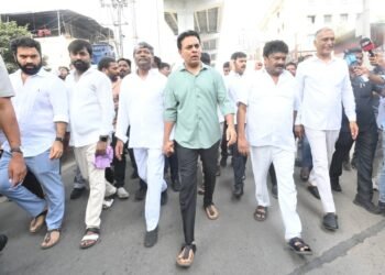 Hello Telugu - KTR Fired on Congress Govt