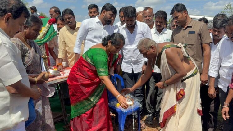 Hello Telugu - Minister Savitha Interesting Update