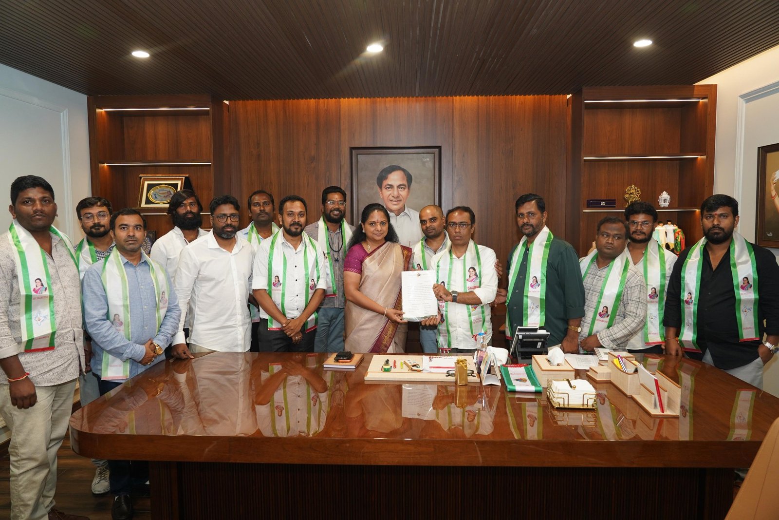 Hello Telugu - K Kavitha Sensational Update