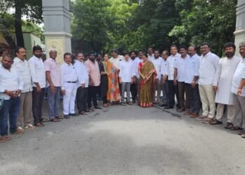 Hello Telugu - MP Gurumurthy Shocking Comments