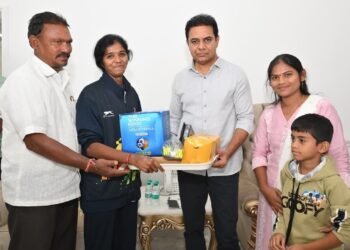 Hello Telugu - KTR Huge Support