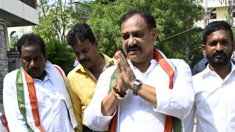 Hello Telugu - TPCC Chief Mahesh Kumar Fired on BRS