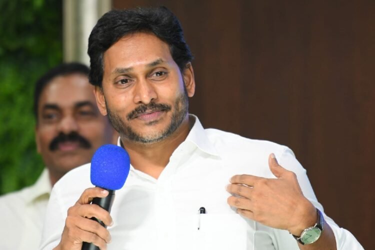 Hello Telugu - YS Jagan Fired on CM Chandrababu