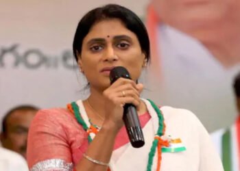 Hello Telugu - YS Sharmila Shocking Comments