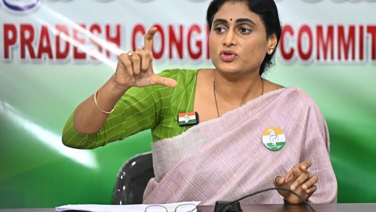 Hello Telugu - YS Sharmila Fired on AP Govt