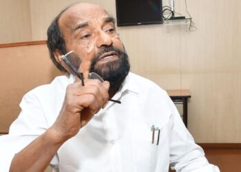 Hello Telugu - MP R Krishnaiah Fired on Congress Govt