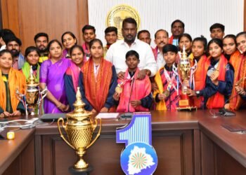 Hello Telugu - Adluri Laxman - Students Sensational History