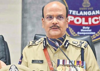 Hello Telugu - DGP Shivadhar Reddy Warning