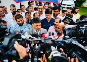 Hello Telugu - DK Shivakumar Shocking Comments on CM Post