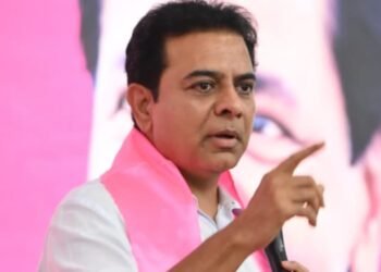 Hello Telugu - KTR Shocking Comments on CM