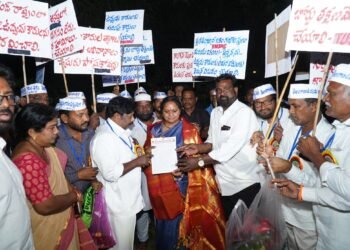 Hello Telugu - K Kavitha Fired on CM Revanth