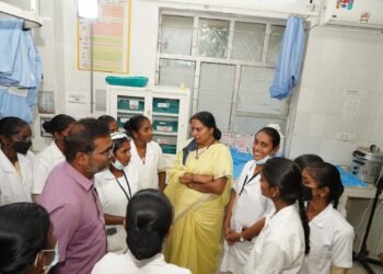 Hello Telugu - Kavitha Strong Aggression