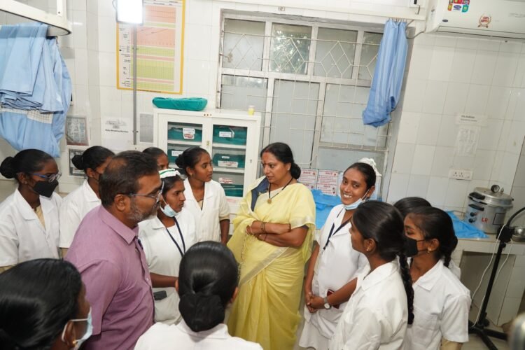 Hello Telugu - Kavitha Strong Aggression