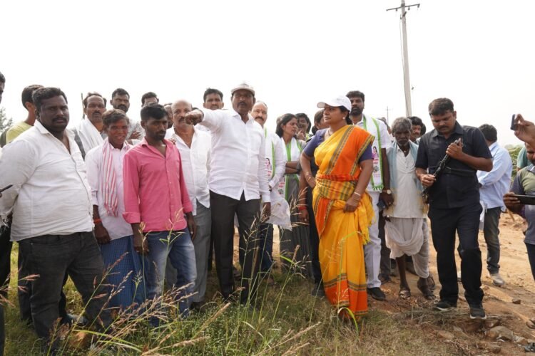 Hello Telugu - Kavitha Strong Demand