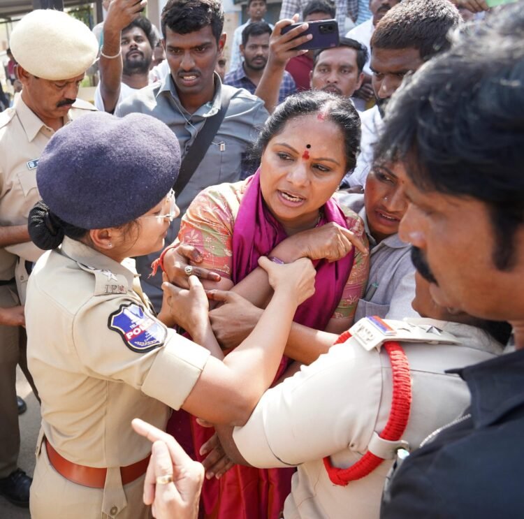 hellotelugu-MLCKavitha