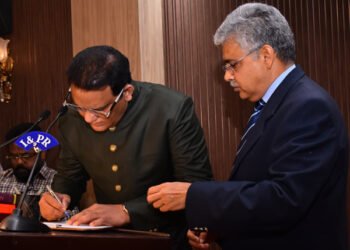 Hello Telugu - Minister Azharuddin Interesting Update