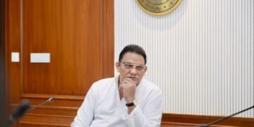 Hello Telugu - Minister Azharuddin Strong Focus