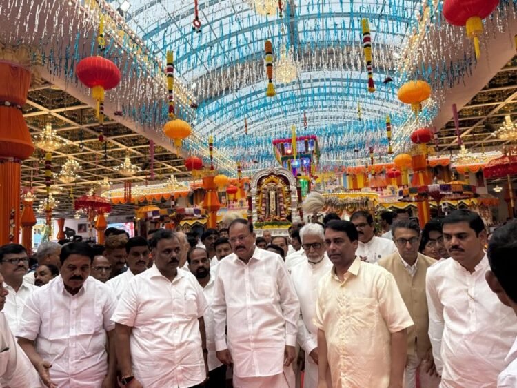 Hello Telugu - Venkaiah Naidu Interesting Comments