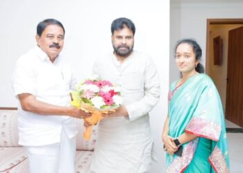 Hello Telugu - MLA Palle Sindhura-Puttaparthi Huge Funds