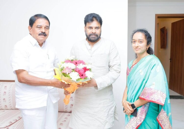 Hello Telugu - MLA Palle Sindhura-Puttaparthi Huge Funds