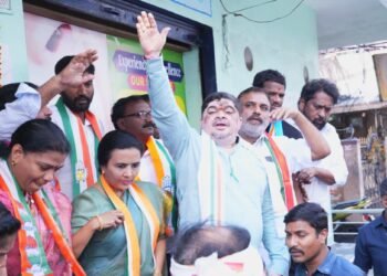 Hello Telugu - Minister Ponnam Prabhakar Fired on KTR