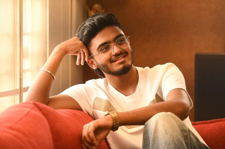 Hello Telugu - Hero Allu Arjun Atlee Movie