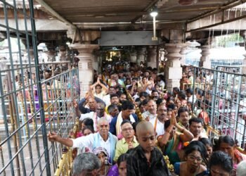 Hello Telugu - Huge Devotees Flow in Srisailam