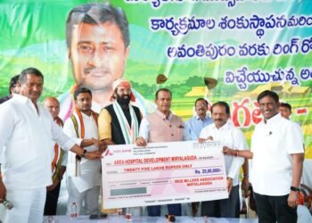 Hello Telugu - Minister Uttam Kumar Challenge