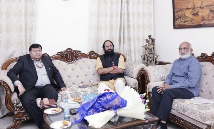 Hello Telugu - Minister Uttam Kumar Strong Demand