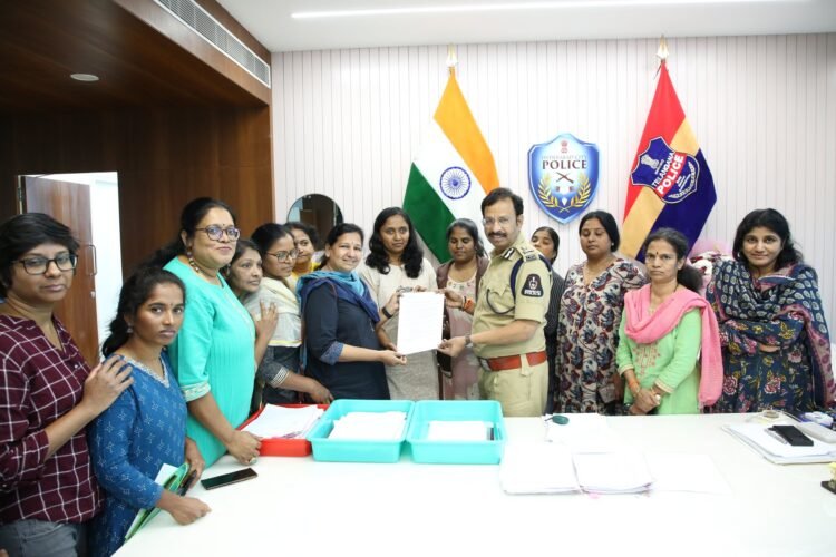 Hello Telugu - CP VC Sajjanar Huge Support