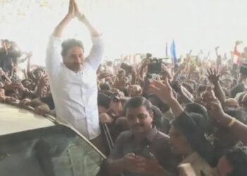 Hello Telugu - YS Jagan Appears Nampally Court Sensational