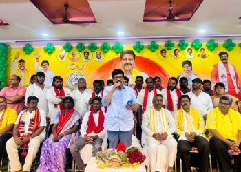 Hello Telugu - Minister Kandula Durgesh