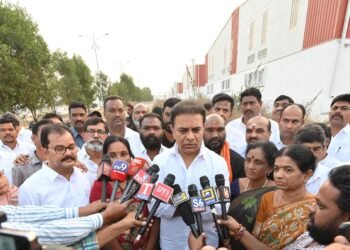 hellotelugu-KTRSlams