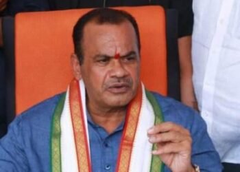 hellotelugu-KomatireddyvenkatReddy