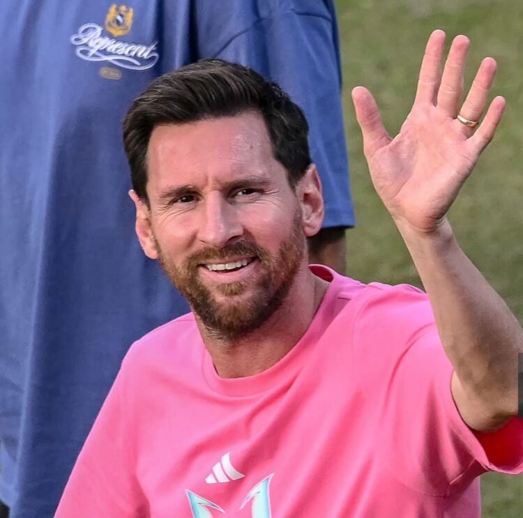 hellotelugu-Messi