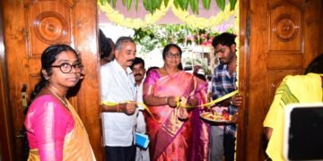 hellotelugu-MinisterSavitha